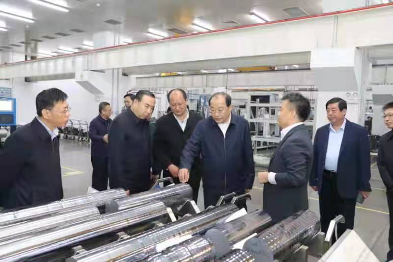 德州市委书记田卫东到山东六合彩特码
半导体调研