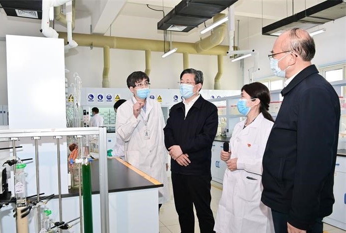 河北省委书记王东峰一行到六合彩特码
稀土调研