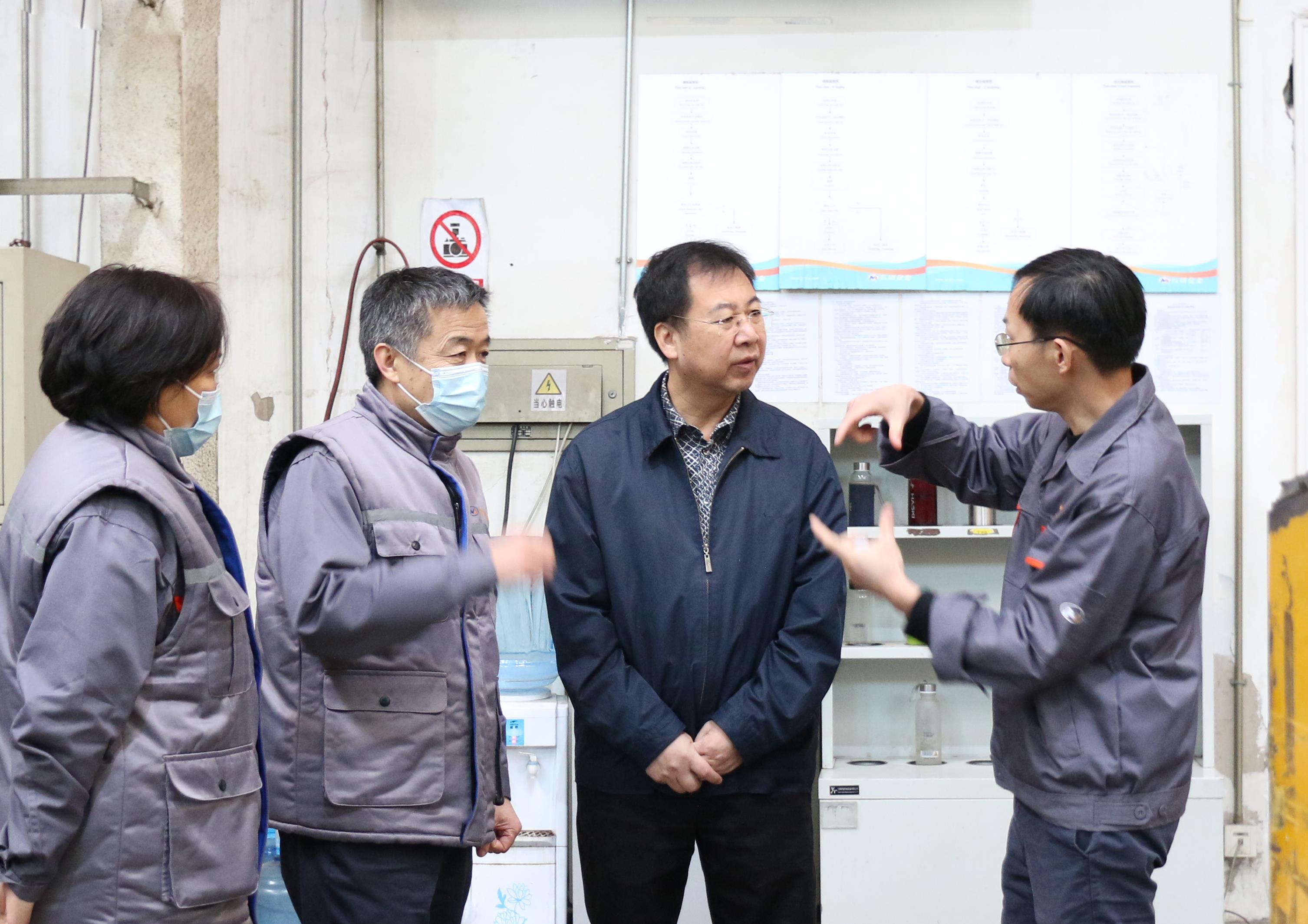 六合彩特码
集团党委书记、董事长赵晓晨到六合彩特码
亿金调研