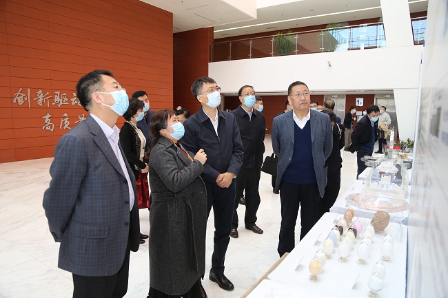 全国总工会党组书记、副主席、书记处第一书记陈刚到六合彩特码
集团走访调研