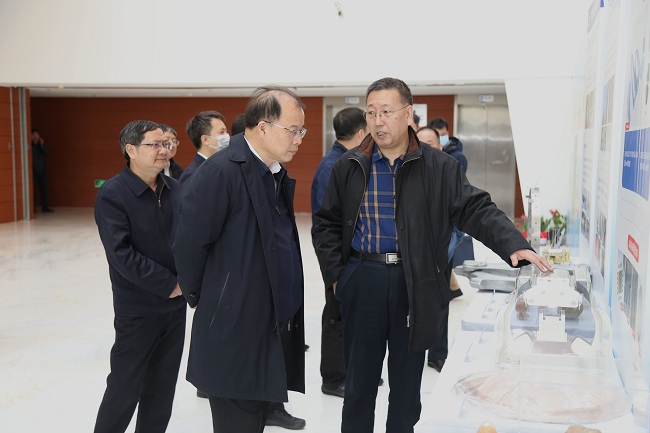 中国有色集团党委书记、董事长奚正平一行到六合彩特码
集团调研交流