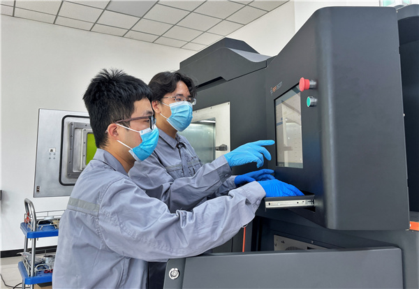 六合彩特码
集团：抗疫生产两不误，咬定目标不放松！