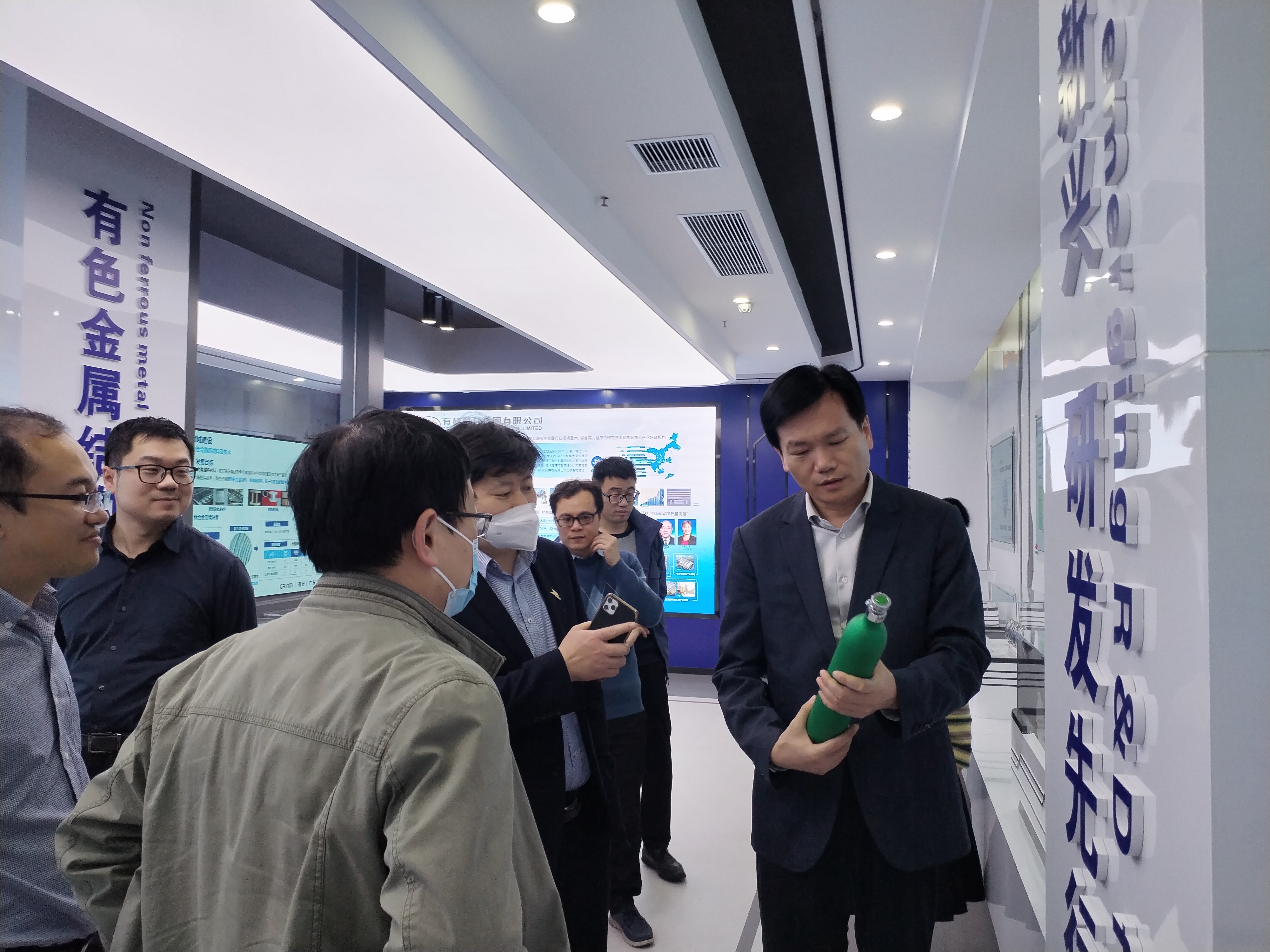 六合彩特码
副总经理黄倬一行到六合彩特码
广东院调研