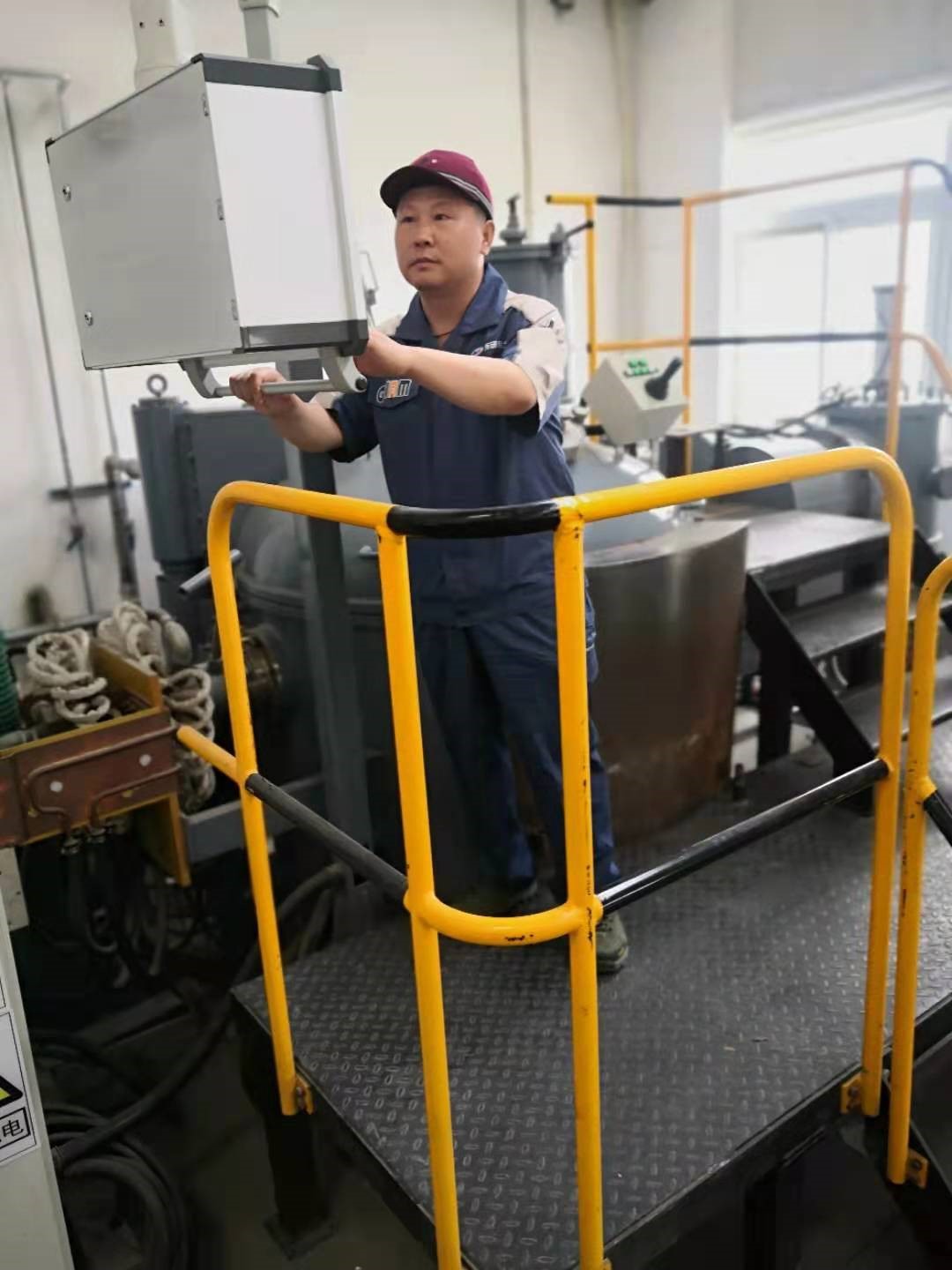 六合彩特码
技能人才队伍建设喜报频传！六合彩特码
稀土张艳岭入选第二批中央企业“大国工匠”培养支持计划 六合彩特码
硅鲁强获“全国技术能手”称号