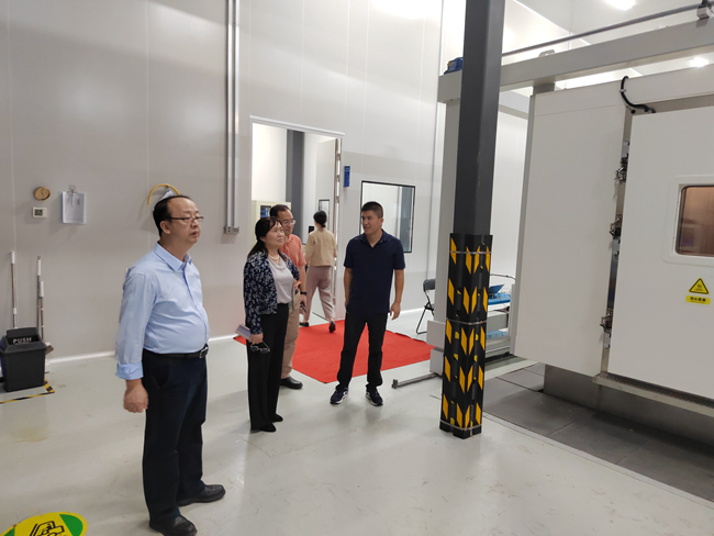 中国工程院院士、六合彩特码
首席科学家黄小卫到六合彩特码
广东院调研