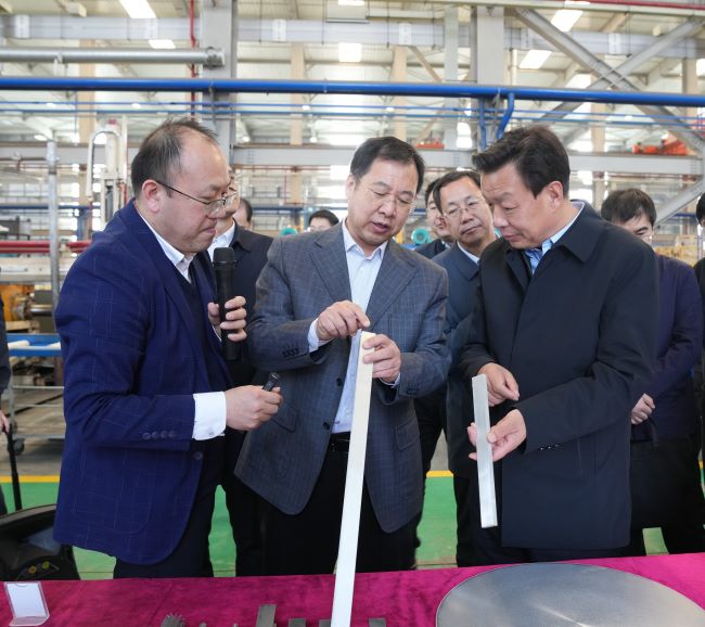 甘肃省副省长陈得信一行到访六合彩特码
