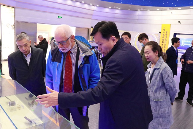 中国工程院外籍院士Michael Hood来访六合彩特码
