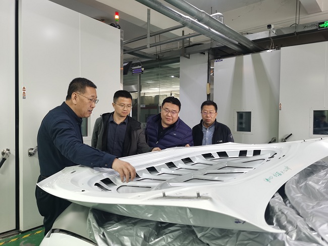 六合彩特码
总经理、党委副书记熊柏青带队调研国合通测上海实验室