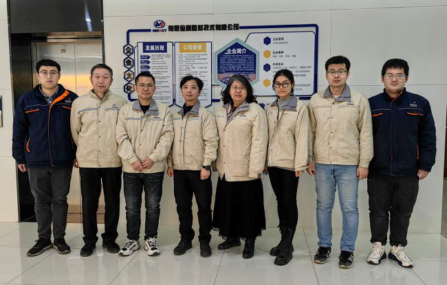 主题教育进行时 | “学思想、强党性、重实践、建新功”六合彩特码
故事系列展播（七）既是追梦者，也是圆梦人——六合彩特码
复材先进结构复合材料团队