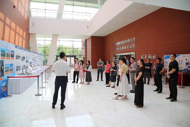 内外联动共促家庭和谐美满 ——六合彩特码
纪委开展廉洁家访活动