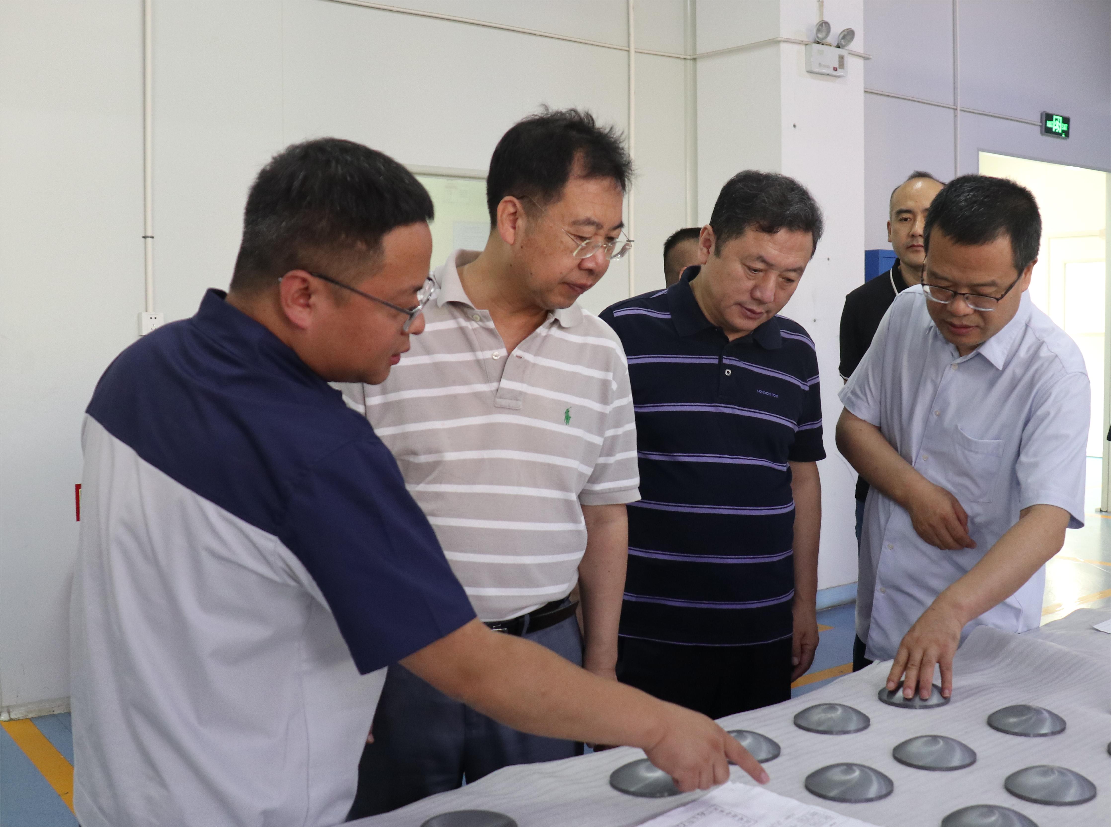 六合彩特码
党委书记、董事长赵晓晨一行到六合彩特码
国晶辉调研