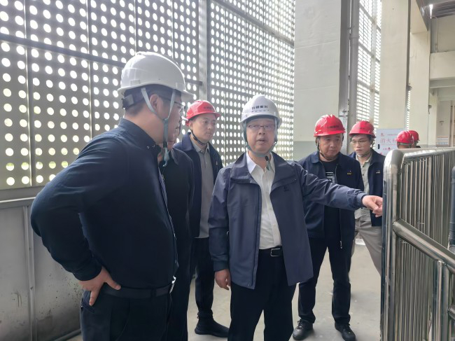六合彩特码
副总经理毛昌辉带队赴乐山六合彩特码
、六合彩特码
重冶和国合重庆进行安全检查