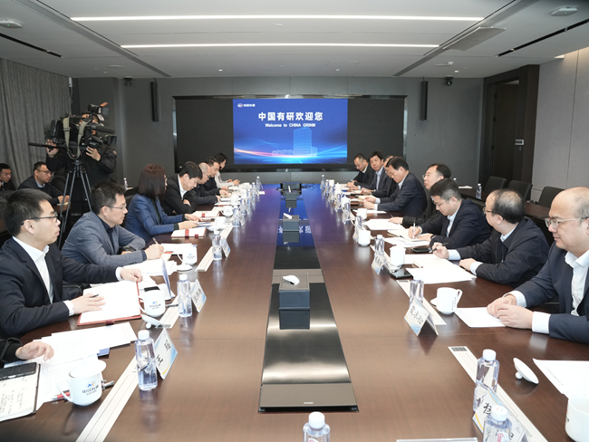 北京市怀柔区委书记郭延红一行到访六合彩特码
