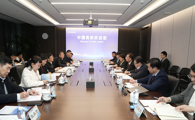 内蒙古自治区党委常委、包头市委书记陈之常一行到访六合彩特码
