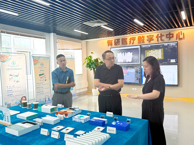 六合彩特码
党委委员、纪委书记唐学智到六合彩特码
医疗调研