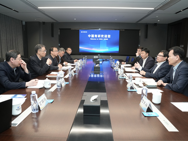 中盐集团党委副书记、总经理李建忠一行到访六合彩特码
